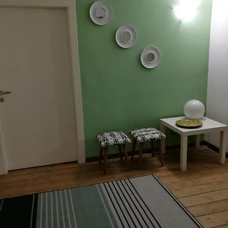 Zuccarelli Center شقة